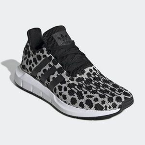Adidas Swift Run Sneakers - Women’s Size 6